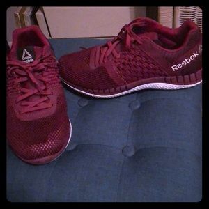 BNWT Reebok Maroon Running Shoes Women’s